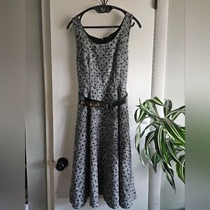 ModCloth Size 6 Chic Black and Gray Midi Dress